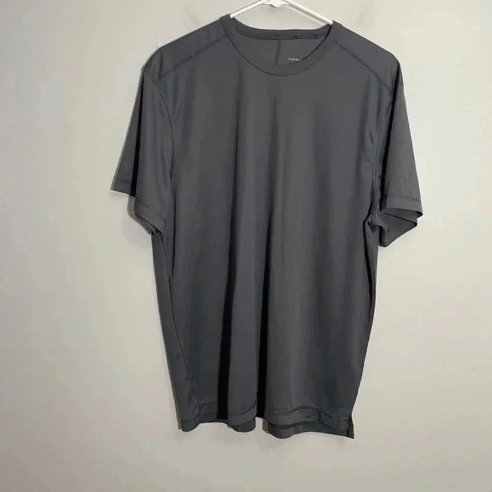 Everlane Breathable Sport Gray Short Sleeve T-shirt mens large - Picture 2 of 6